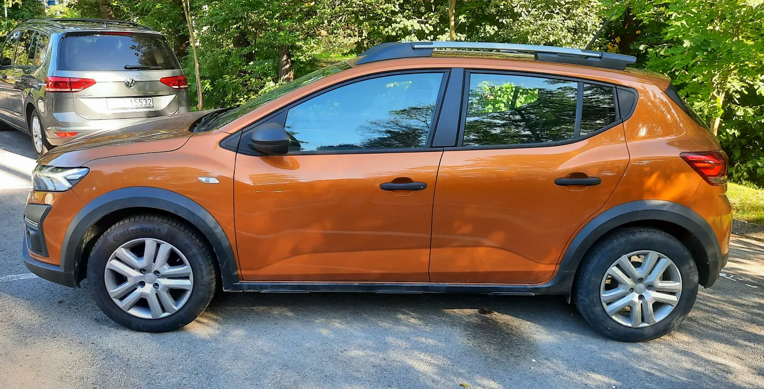 Dacia Sandero Stepway 1.0TCe-100PS LPG-Gaz Celebration Navi Klima — zdjęcie 9 z 23