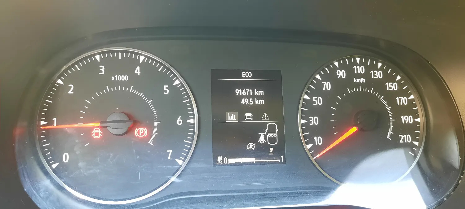 Dacia Sandero Stepway 1.0TCe-100PS LPG-Gaz Celebration Navi Klima — zdjęcie 16 z 23