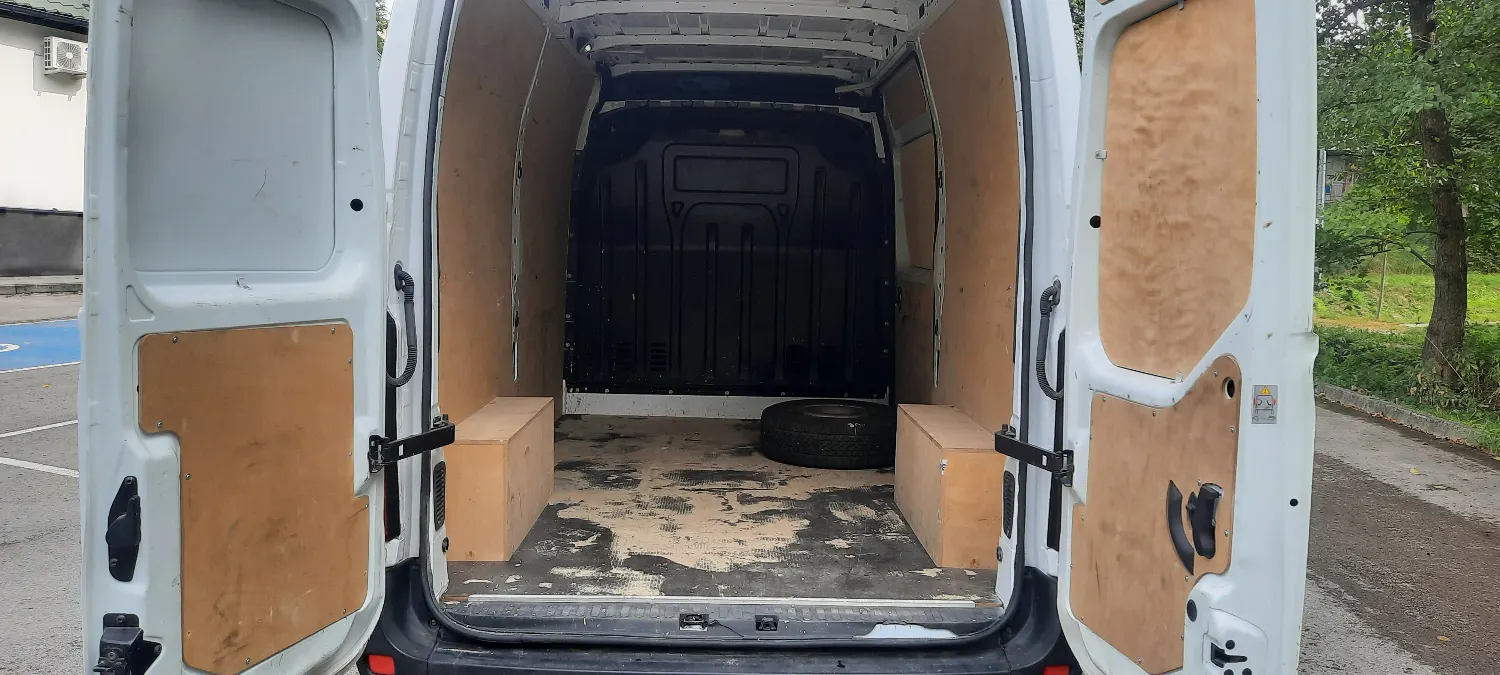 Renault Master RED-Line 2.3-136PS 63tkm Klima L2H2 LED — zdjęcie 15 z 24