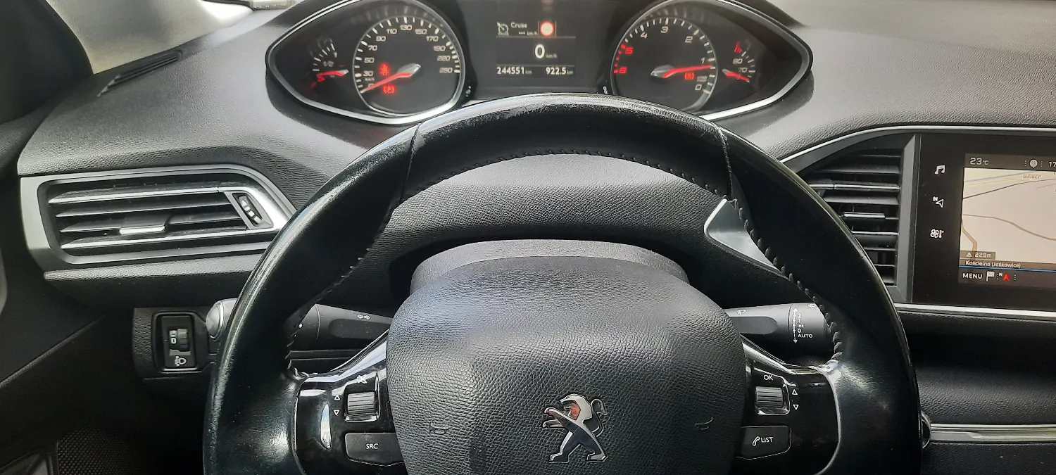 Peugeot 308 1.5HDi-102PS Business Line Navi Klima Kamera — zdjęcie 12 z 22