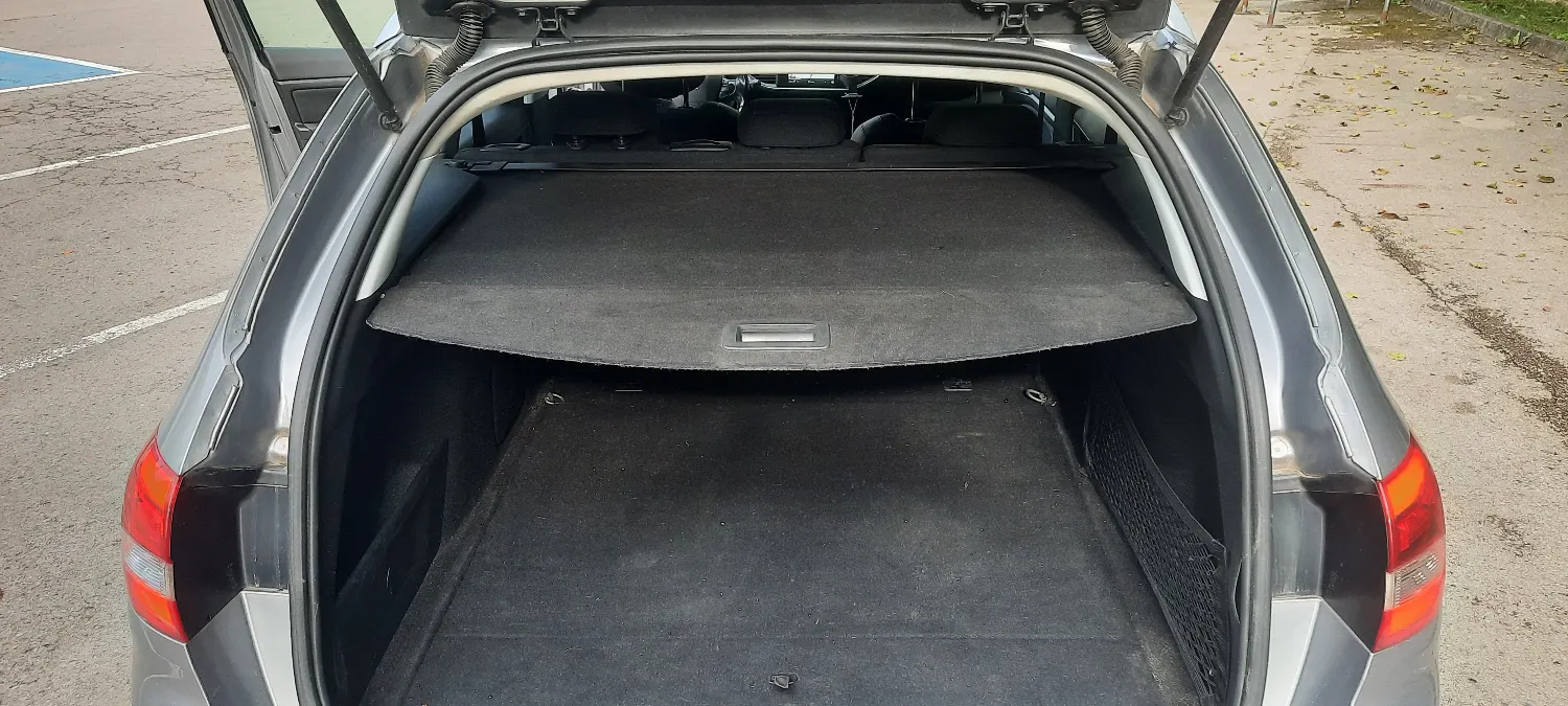 Peugeot 308 1.5HDi-102PS Business Line Navi Klima Kamera — zdjęcie 16 z 22