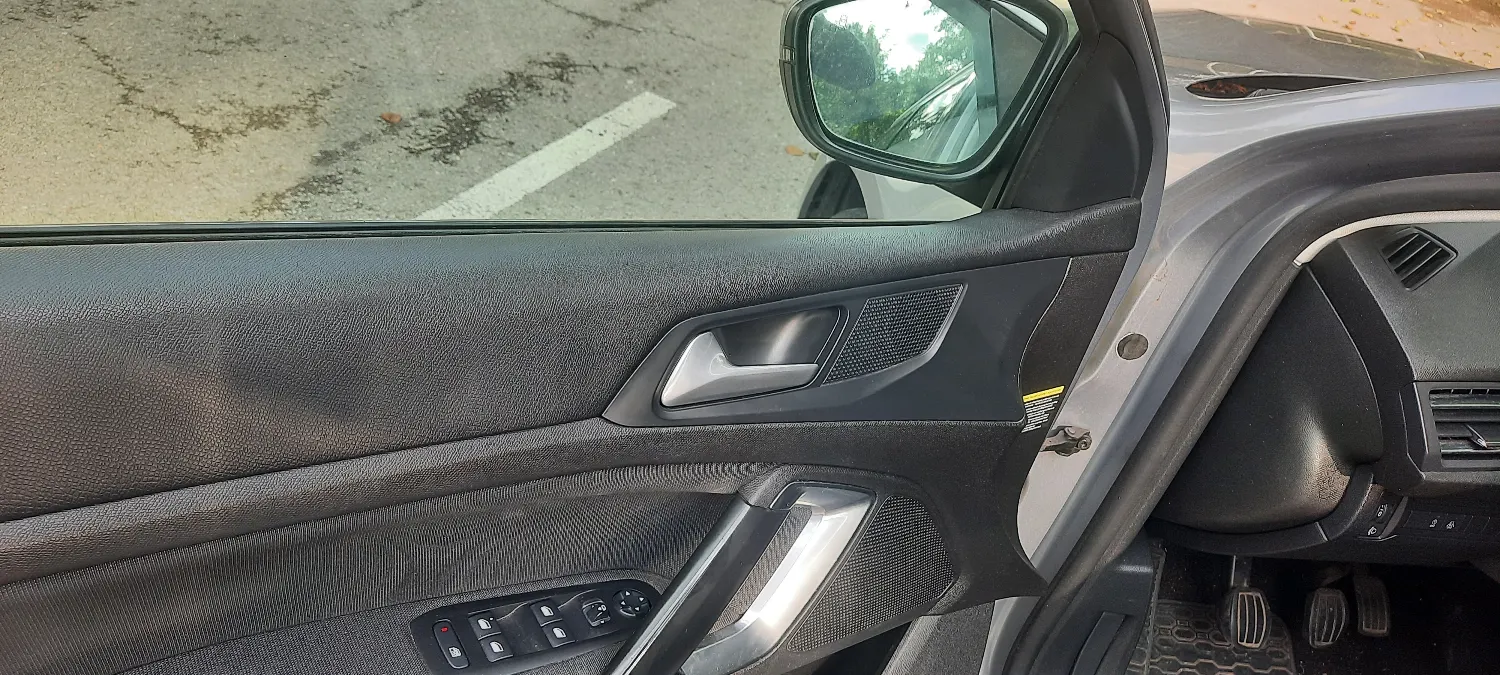 Peugeot 308 1.5HDi-102PS Business Line Navi Klima Kamera — zdjęcie 11 z 22