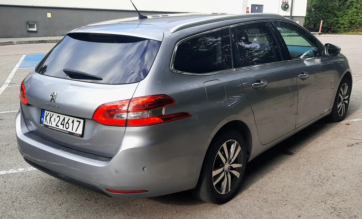 Peugeot 308 1.5HDi-102PS Business Line Navi Klima Kamera — zdjęcie 5 z 22