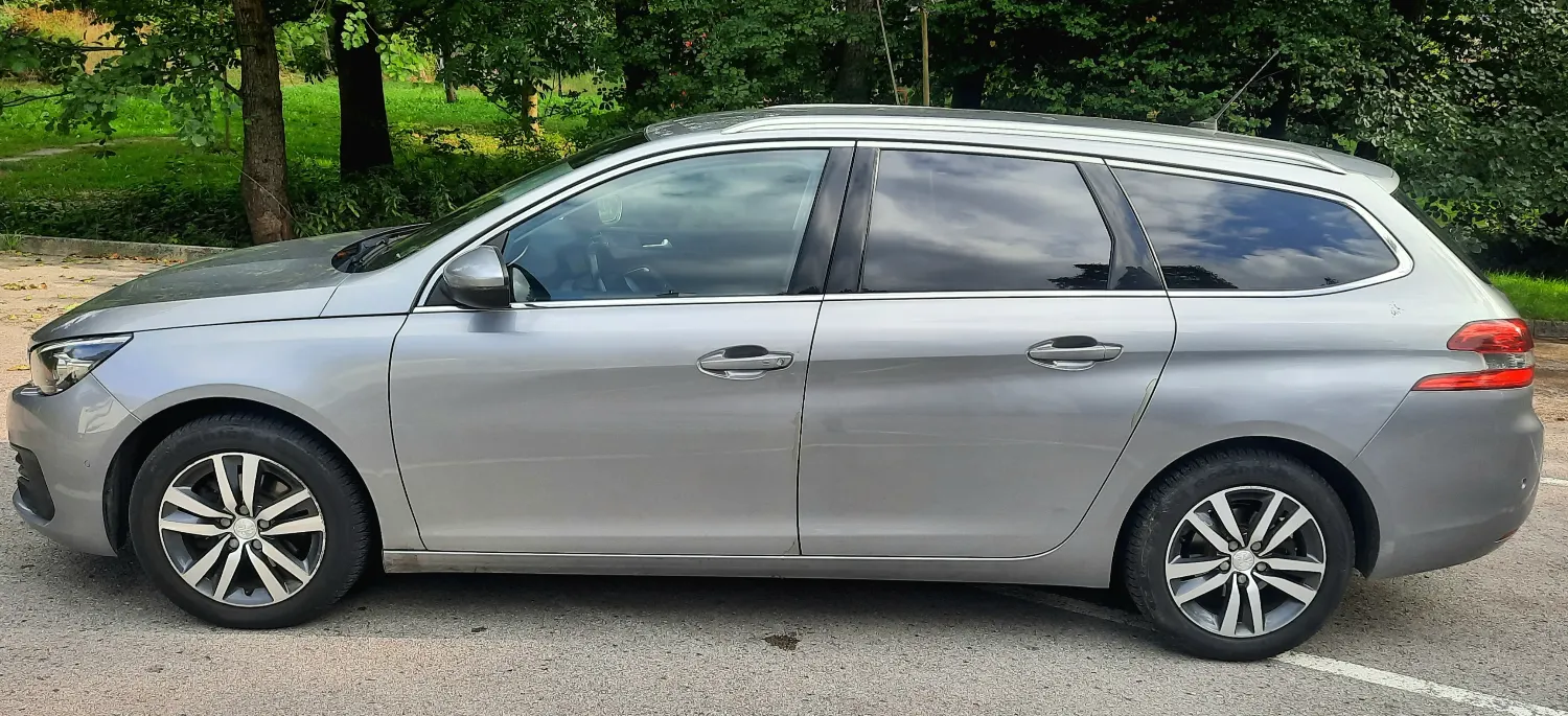 Peugeot 308 1.5HDi-102PS Business Line Navi Klima Kamera — zdjęcie 8 z 22
