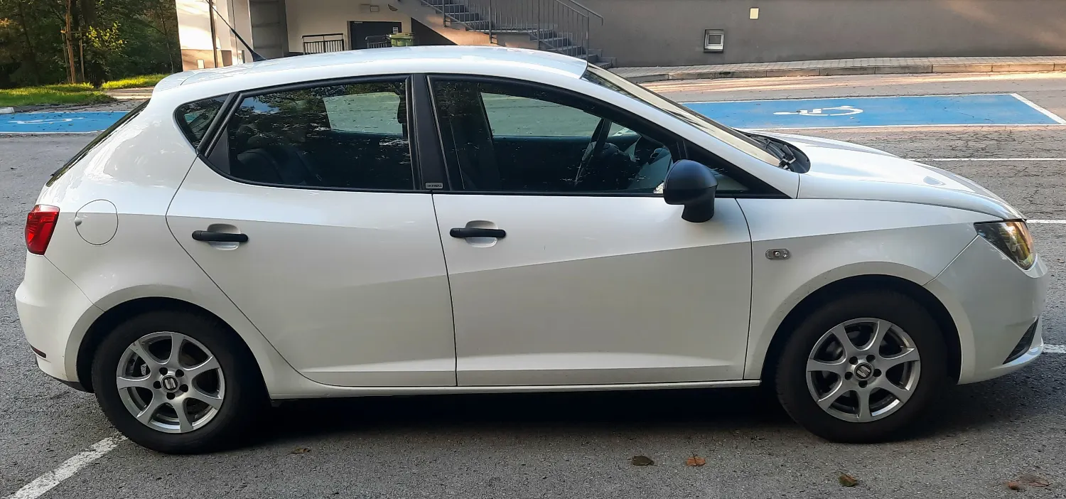 Seat Ibiza 1.2-60PS 87tkm Klima — zdjęcie 4 z 21