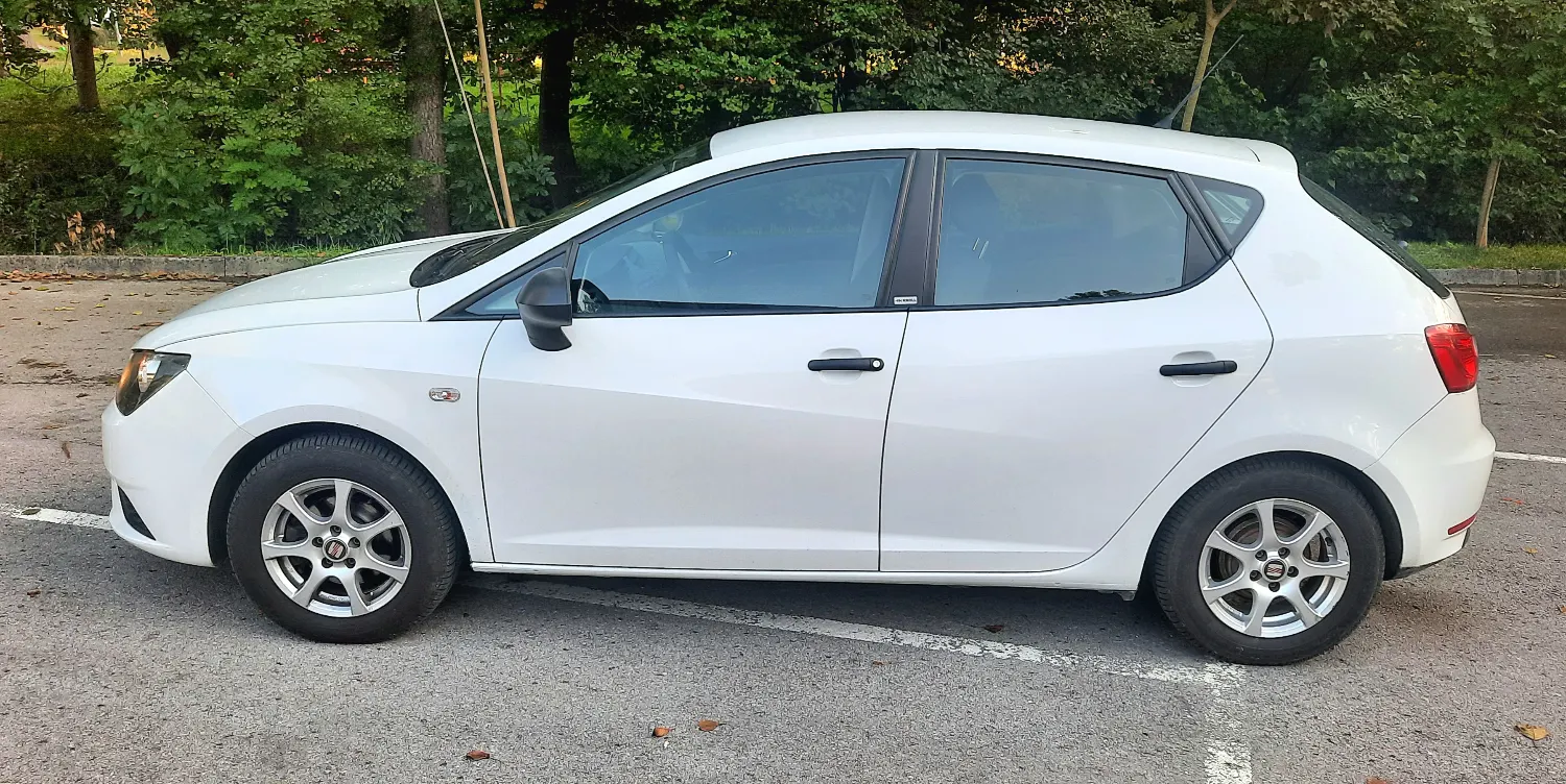 Seat Ibiza 1.2-60PS 87tkm Klima — zdjęcie 8 z 21
