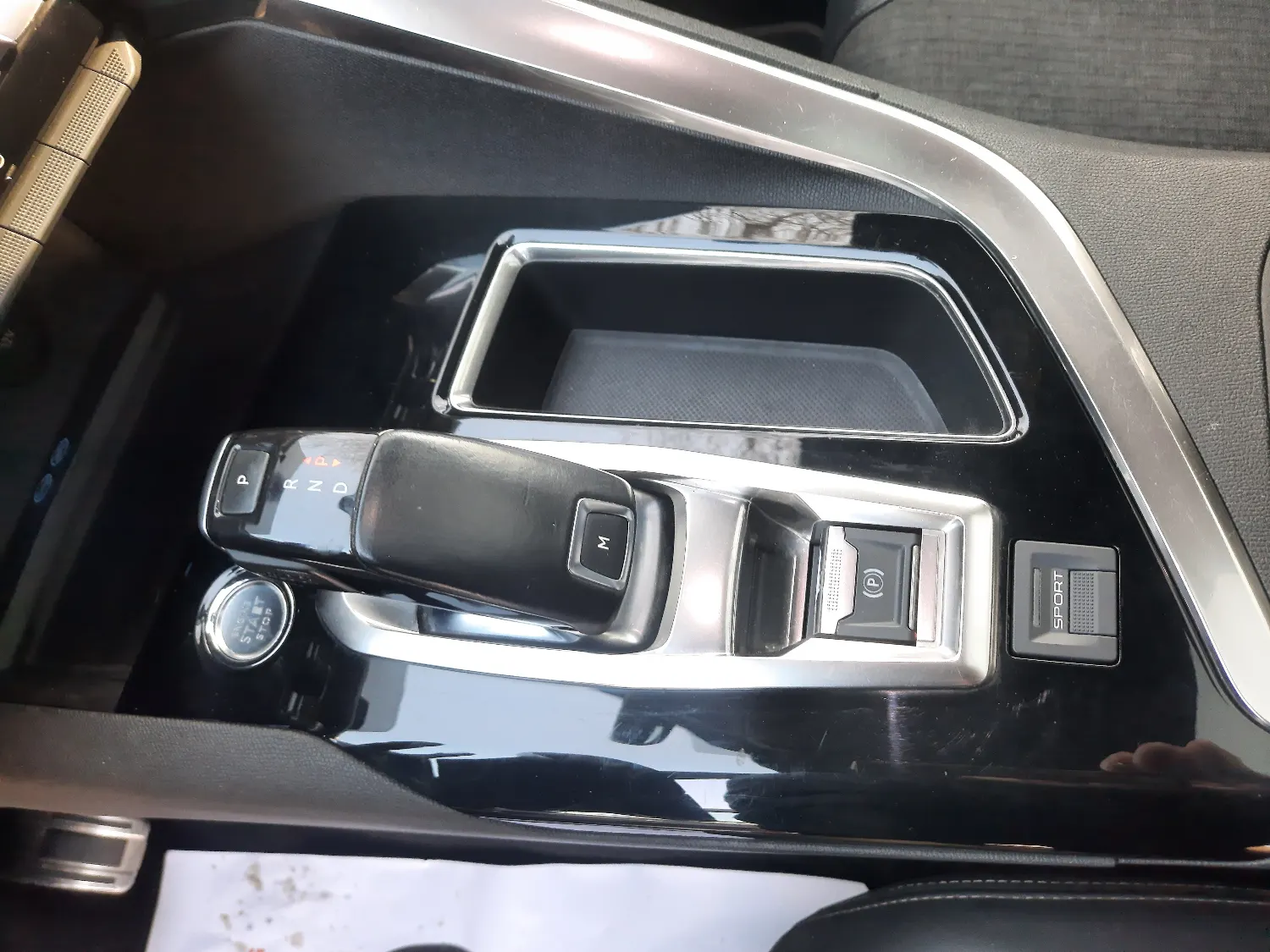 Peugeot 3008 1.6 PureTech GPF GT Line S&S EAT8 94tkm  — zdjęcie 16 z 24