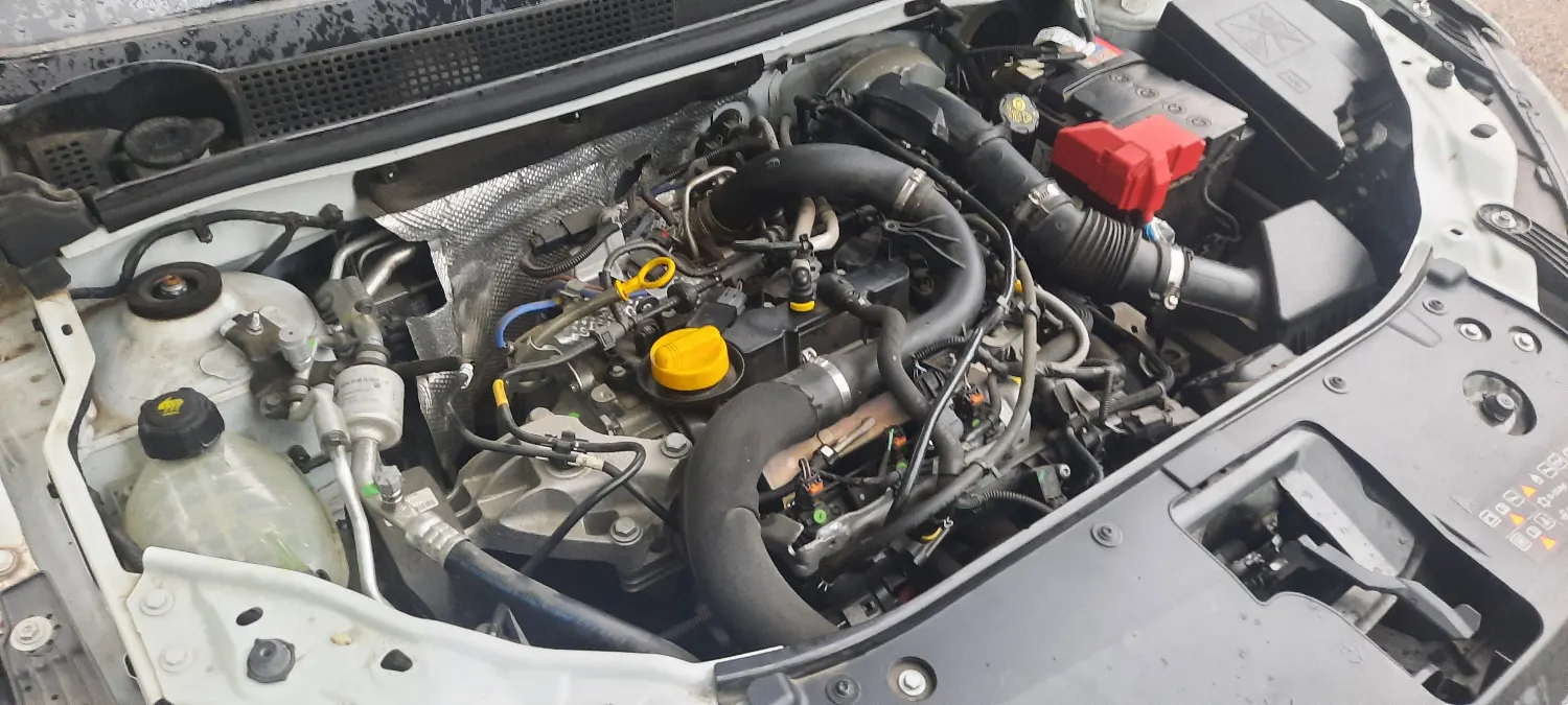 DACIA Logan 1.0TCe-100PS Laureate LPG-Gaz 46tkm Klima Kamera Navi — zdjęcie 21 z 22