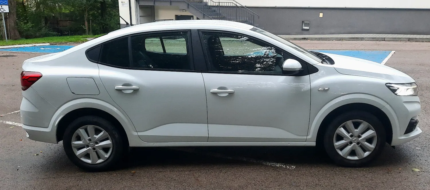 DACIA Logan 1.0TCe-100PS Laureate LPG-Gaz 46tkm Klima Kamera Navi — zdjęcie 4 z 22