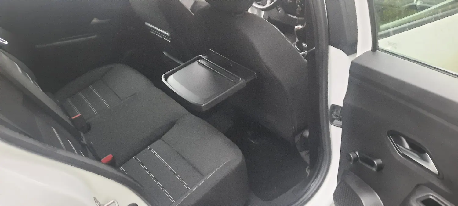 DACIA Logan 1.0TCe-100PS Laureate LPG-Gaz 46tkm Klima Kamera Navi — zdjęcie 17 z 22