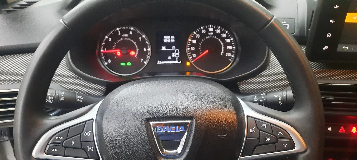 DACIA Logan 1.0TCe-100PS Laureate LPG-Gaz 46tkm Klima Kamera Navi — zdjęcie 12 z 22