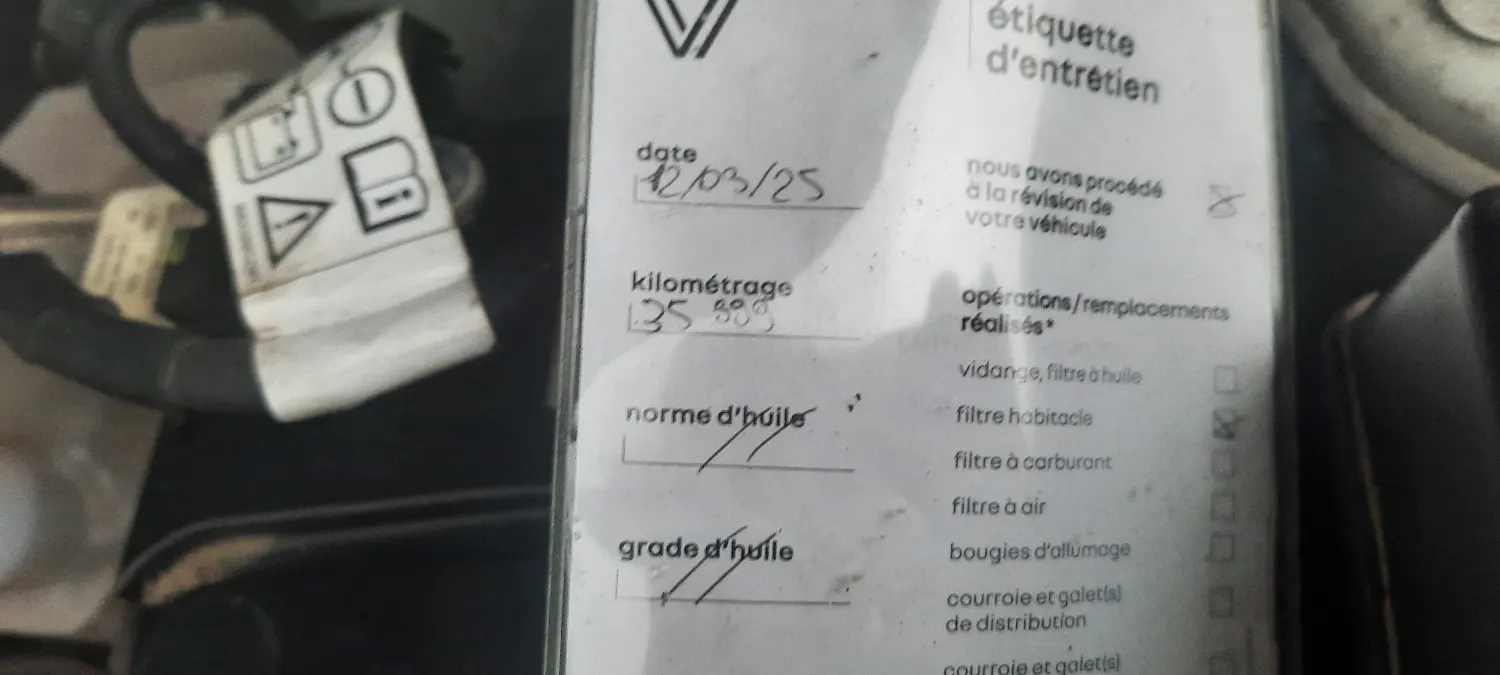 DACIA Logan 1.0TCe-100PS Laureate LPG-Gaz 46tkm Klima Kamera Navi — zdjęcie 22 z 22