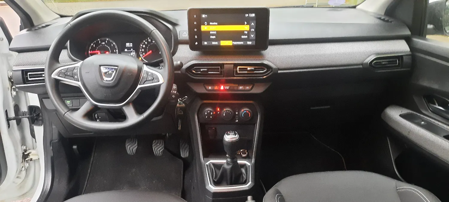 DACIA Logan 1.0TCe-100PS Laureate LPG-Gaz 46tkm Klima Kamera Navi — zdjęcie 10 z 22