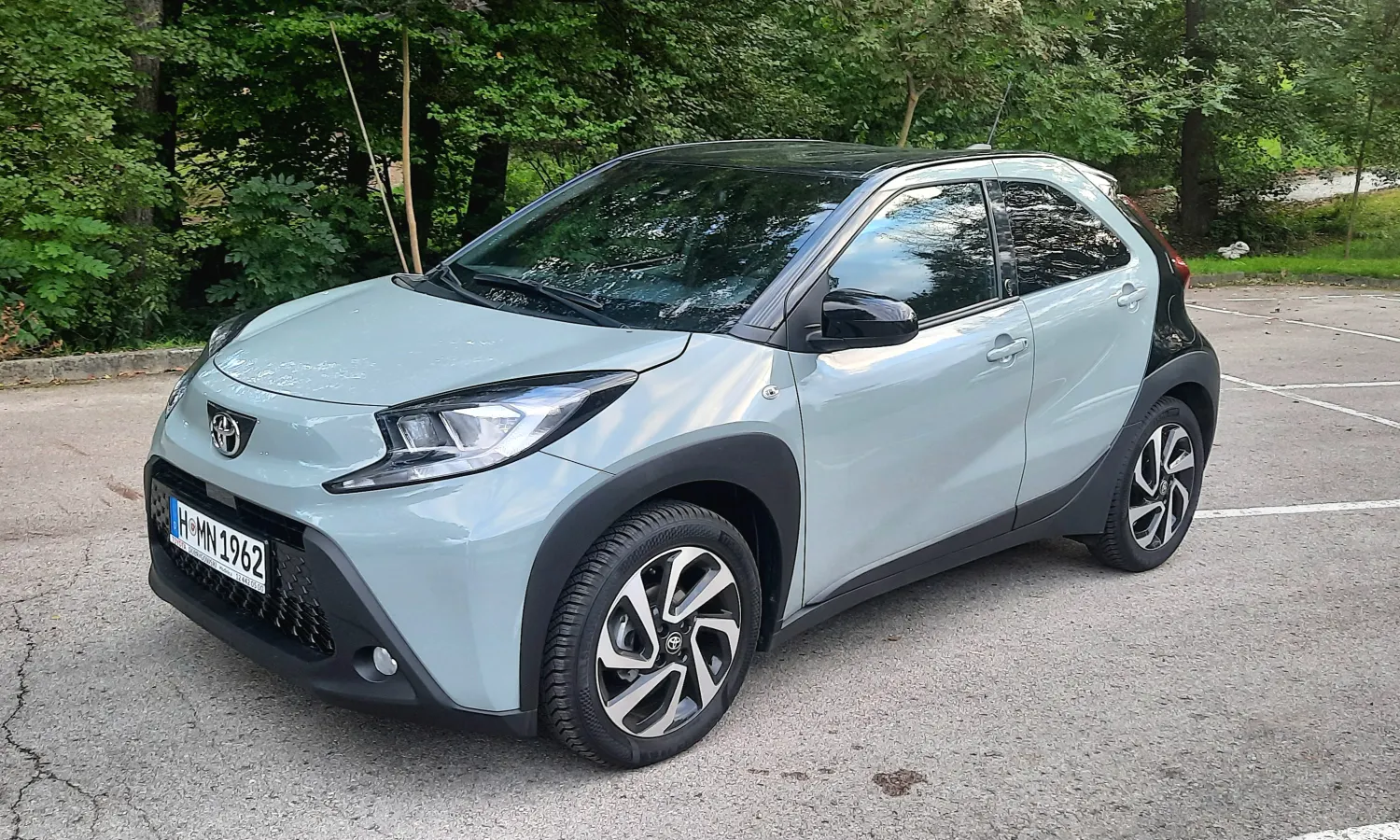 Toyota Aygo X 1.0 VVT-i Executive CVT 7tkm GR-Team AUTOMAT