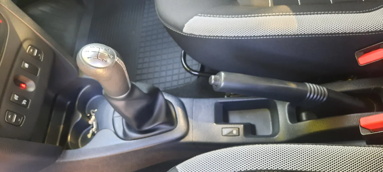 Renault Captur 1.5 dCi-90PS Energy Navi Klima Kamera — zdjęcie 13 z 20
