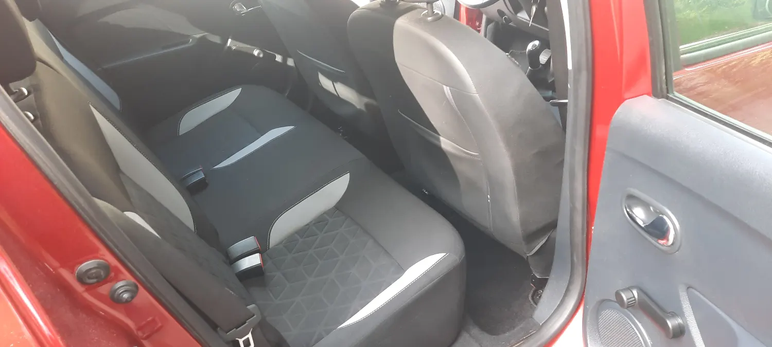 Dacia Sandero Stepway 0.9TCe-90PS Laureate Navi LPG-Gaz — zdjęcie 16 z 21