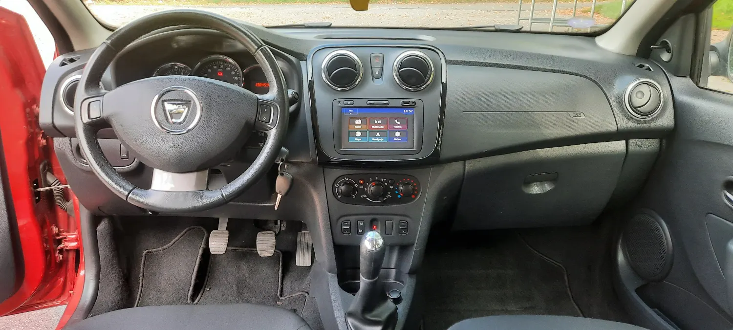 Dacia Sandero Stepway 0.9TCe-90PS Laureate Navi LPG-Gaz — zdjęcie 9 z 21
