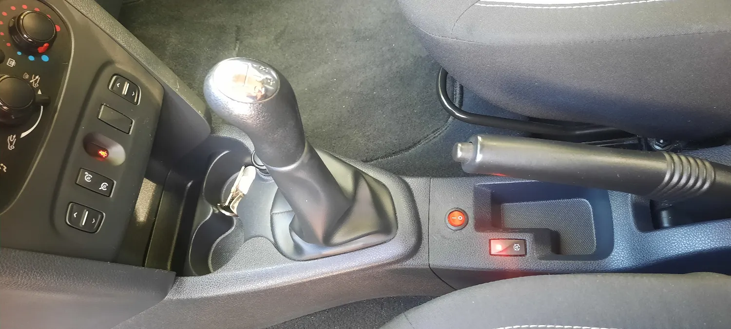 Dacia Sandero Stepway 0.9TCe-90PS Laureate Navi LPG-Gaz — zdjęcie 13 z 21