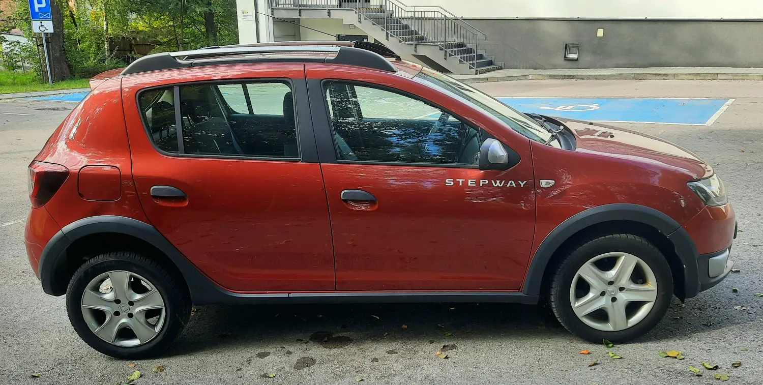 Dacia Sandero Stepway 0.9TCe-90PS Laureate Navi LPG-Gaz — zdjęcie 4 z 21