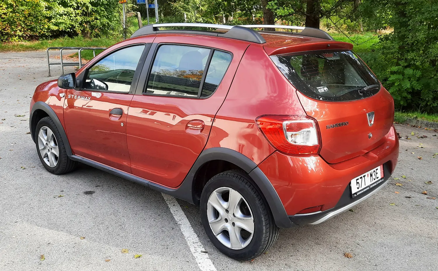 Dacia Sandero Stepway 0.9TCe-90PS Laureate Navi LPG-Gaz — zdjęcie 6 z 21