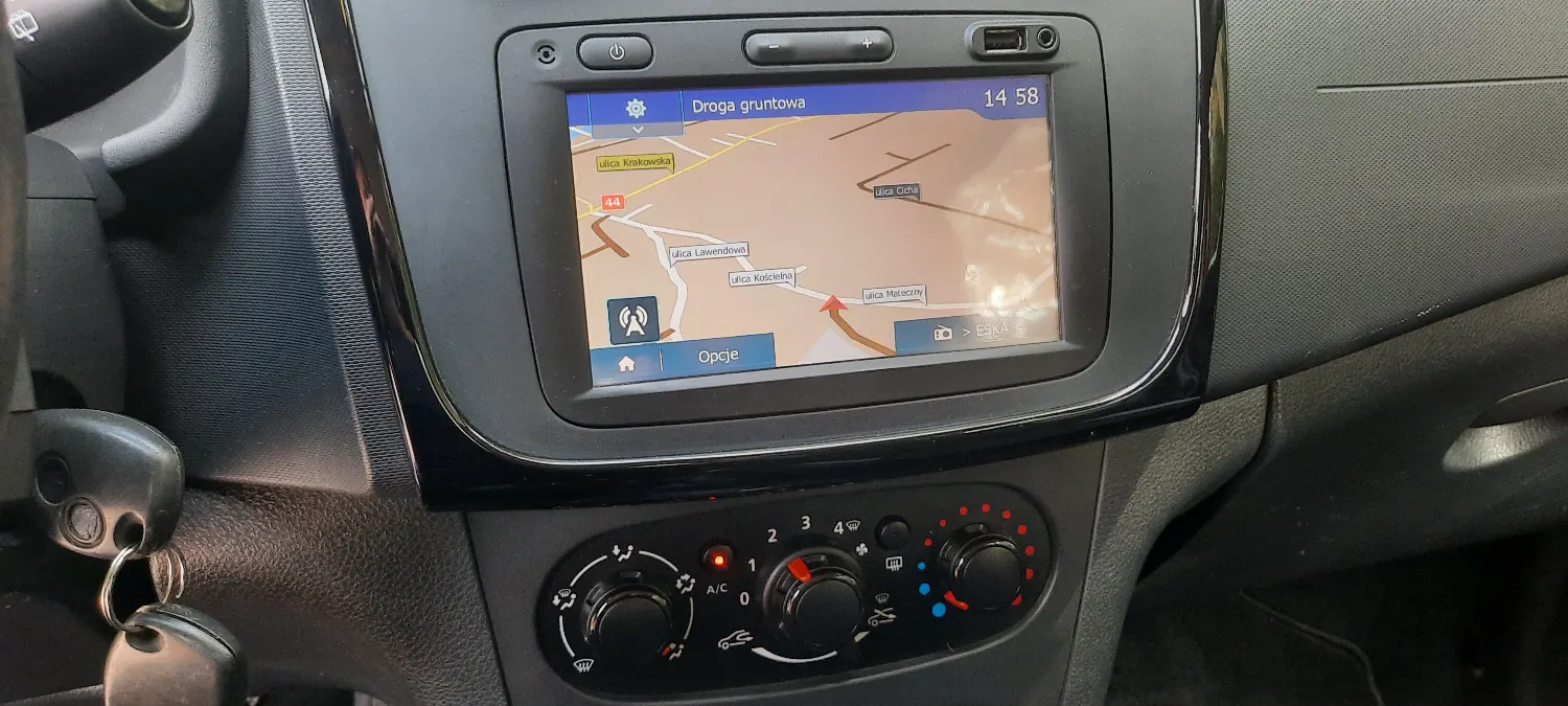 Dacia Sandero Stepway 0.9TCe-90PS Laureate Navi LPG-Gaz — zdjęcie 12 z 21