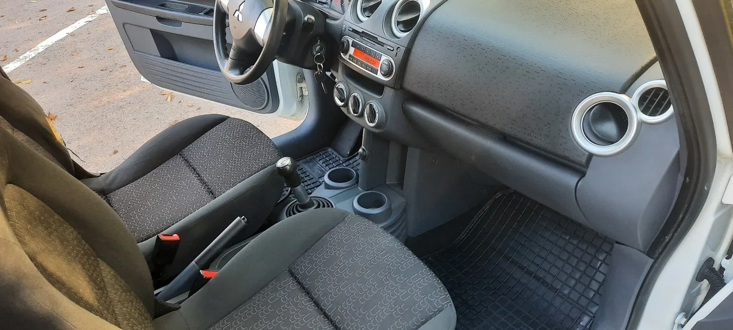 Mitsubishi Colt 1.3-95PS Intense 106tkm Klima Salon PL — zdjęcie 16 z 19