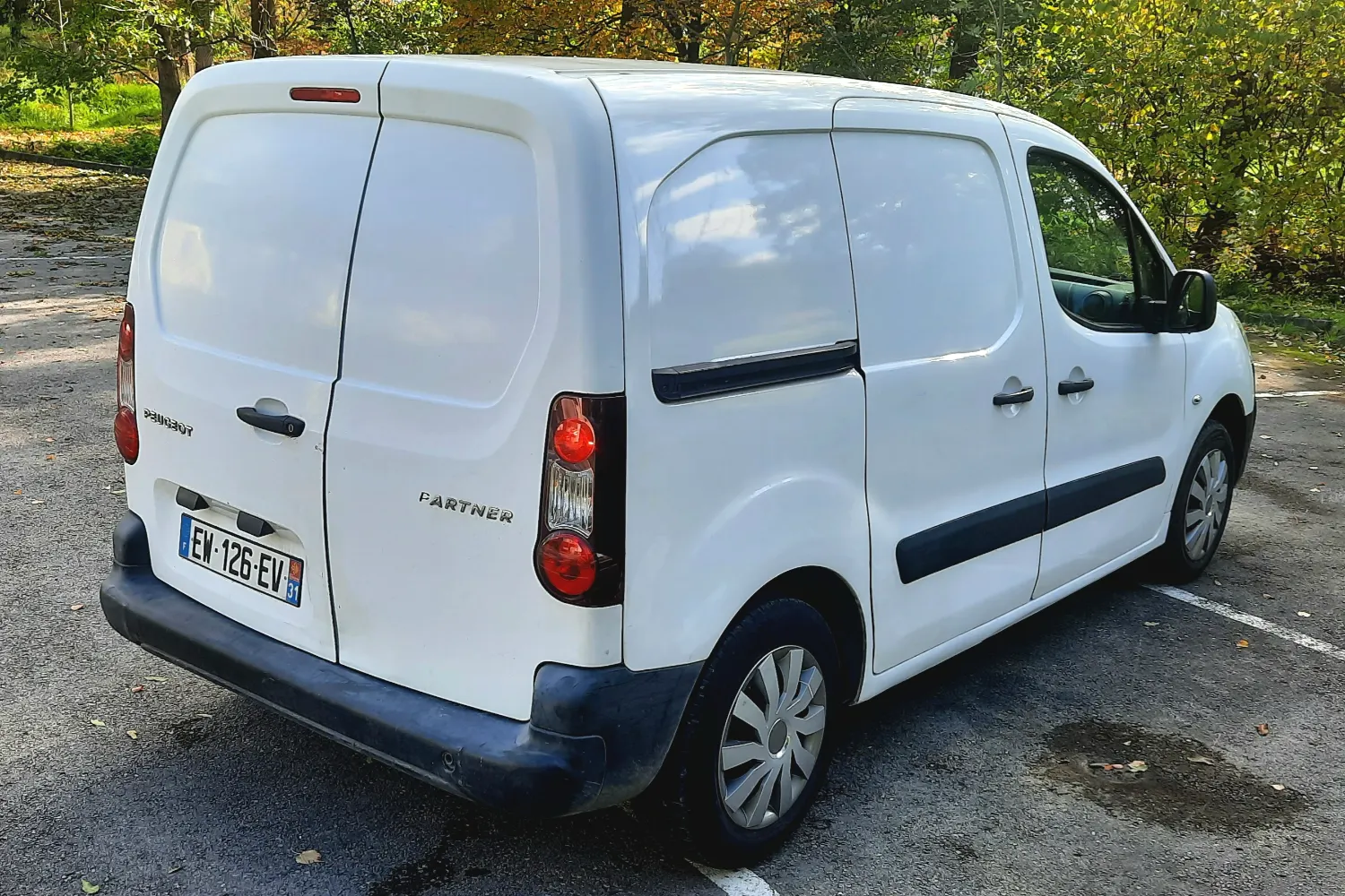 Peugeot Partner 1.6HDi L1H1 Eu6 127tkm Klima VAT-1 — zdjęcie 5 z 19