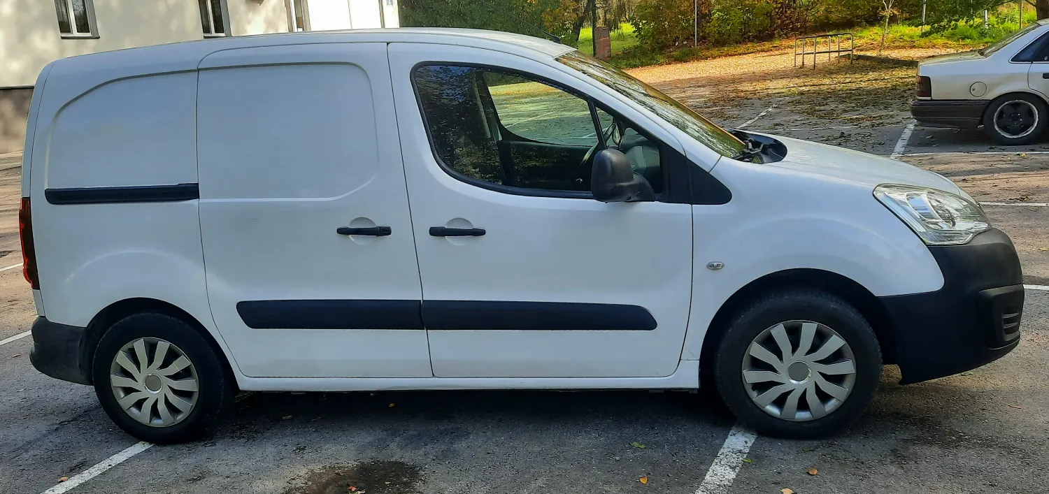 Peugeot Partner 1.6HDi L1H1 Eu6 127tkm Klima VAT-1 — zdjęcie 4 z 19