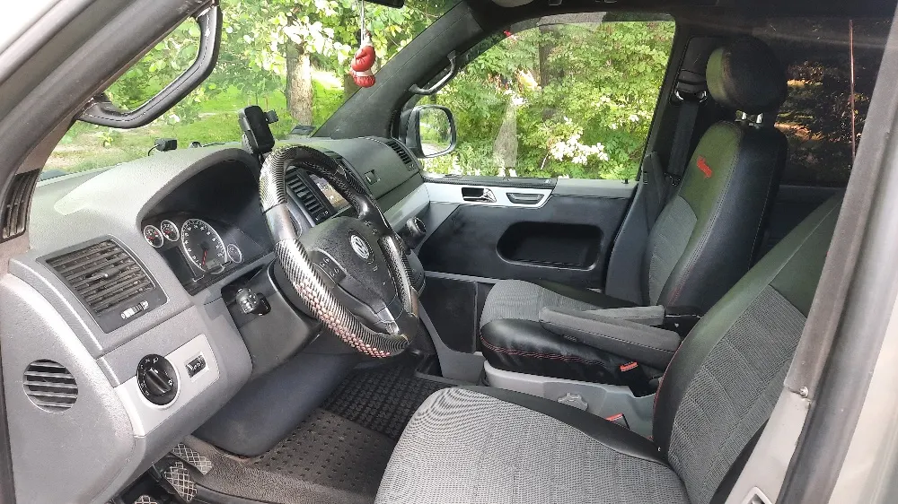 Volkswagen Caravelle Kurz (3-Si.) DPF Navi Klima Kamera — zdjęcie 9 z 19