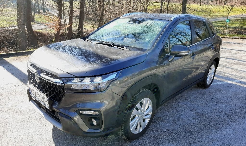 Suzuki S-Cross HYBRID AUTOMAT 17tkm Navi Klima Kamera