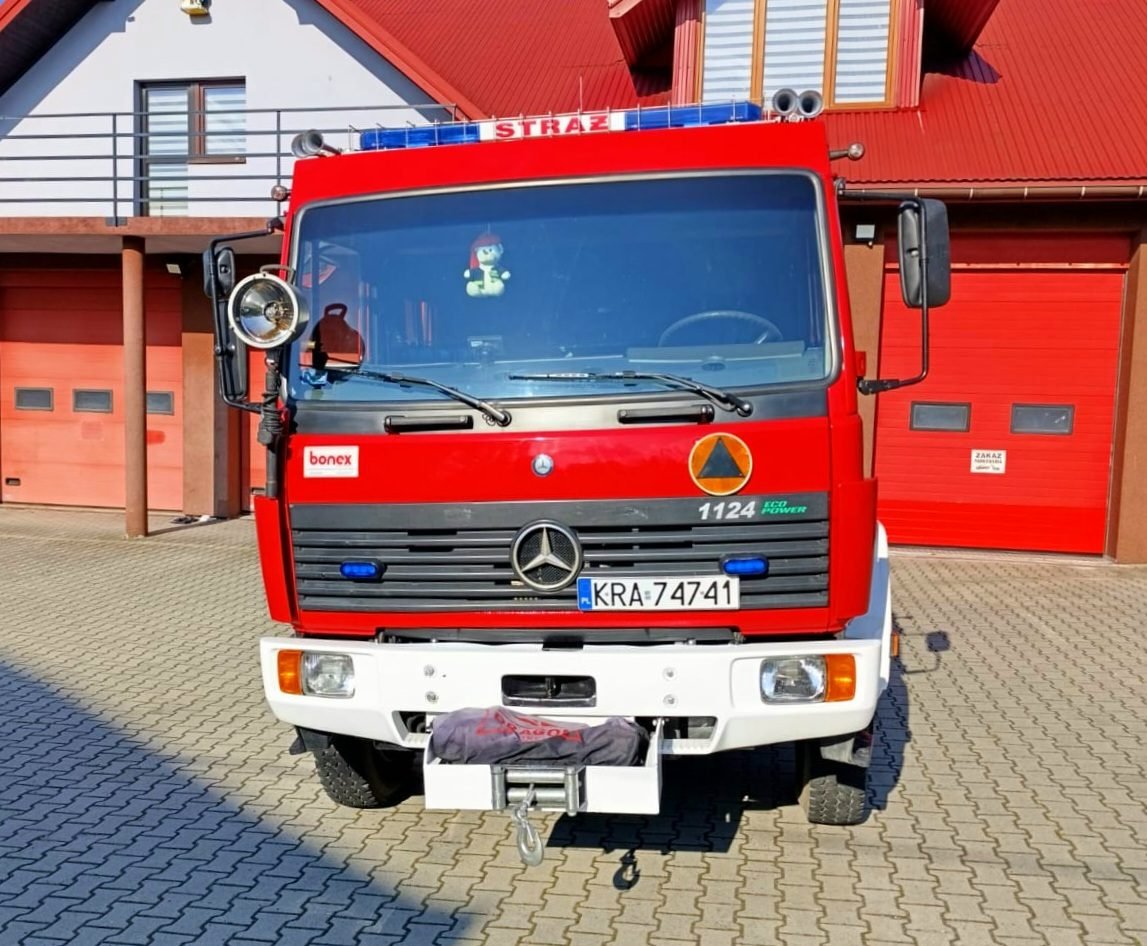 Mercedes-Benz 1124AF 4×4 Specjalny POŻARNICZY 210PS 60tkm 6osobowy
