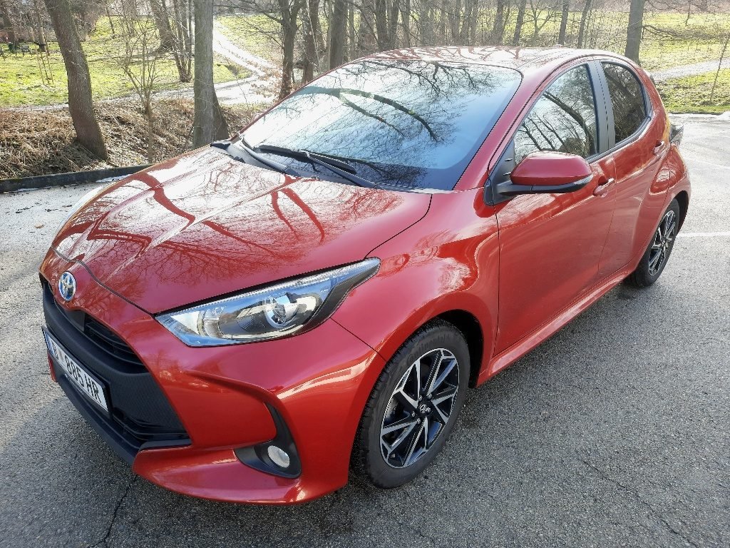 Toyota Yaris Hybrid 130PS  Executive GWARANCJA FV-23%